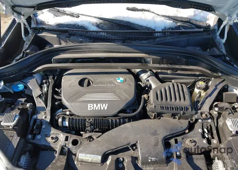 2016 BMW X1 xDrive28I z USA, uszkodzony, nr VIN WBXHT3C31GP881619